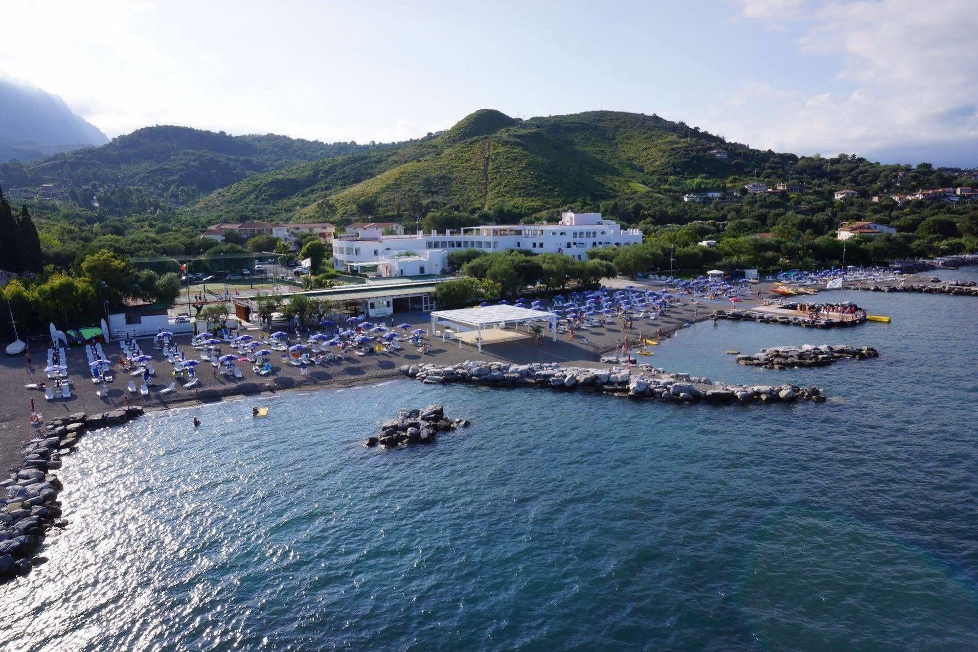 Hotel Torre Oliva Scario Buitenkant foto